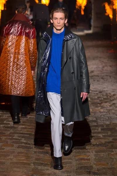 Look 21